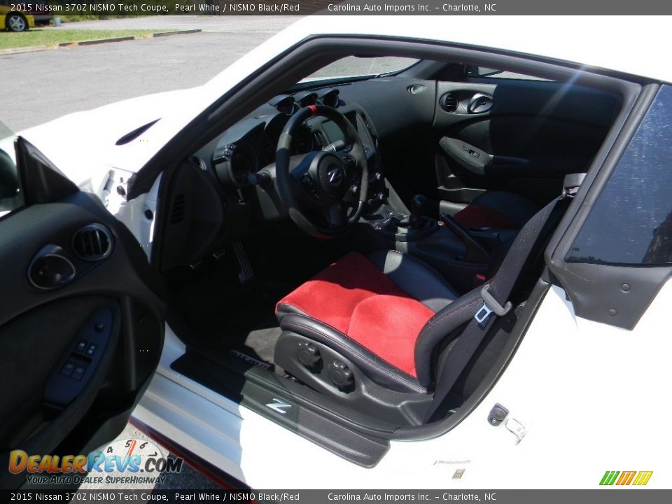 2015 Nissan 370Z NISMO Tech Coupe Pearl White / NISMO Black/Red Photo #19