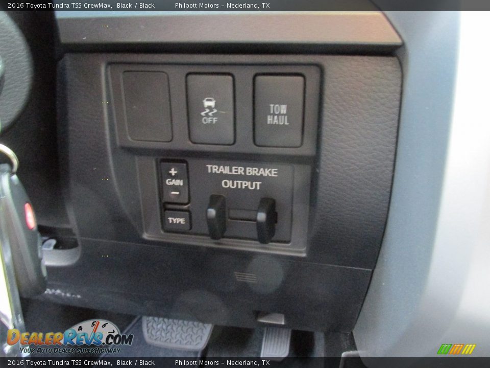 2016 Toyota Tundra TSS CrewMax Black / Black Photo #30