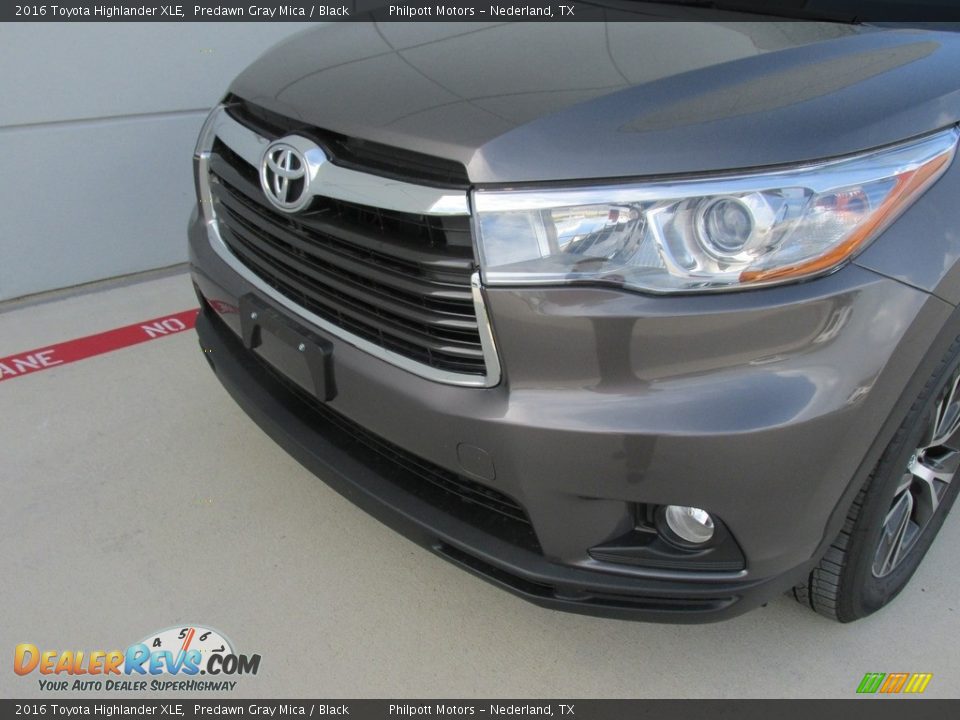 2016 Toyota Highlander XLE Predawn Gray Mica / Black Photo #10