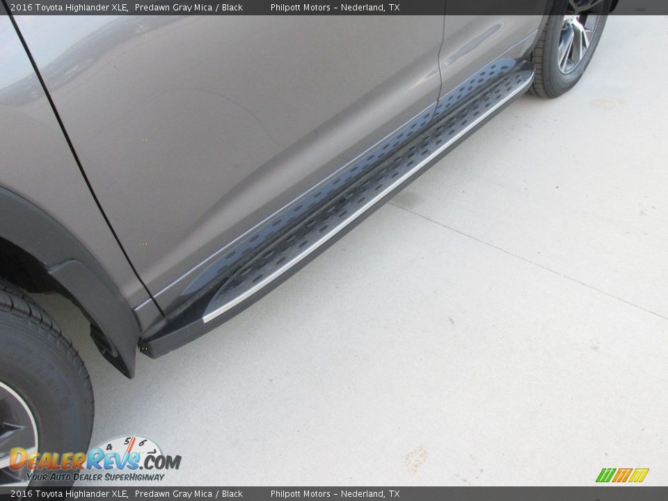 2016 Toyota Highlander XLE Predawn Gray Mica / Black Photo #12