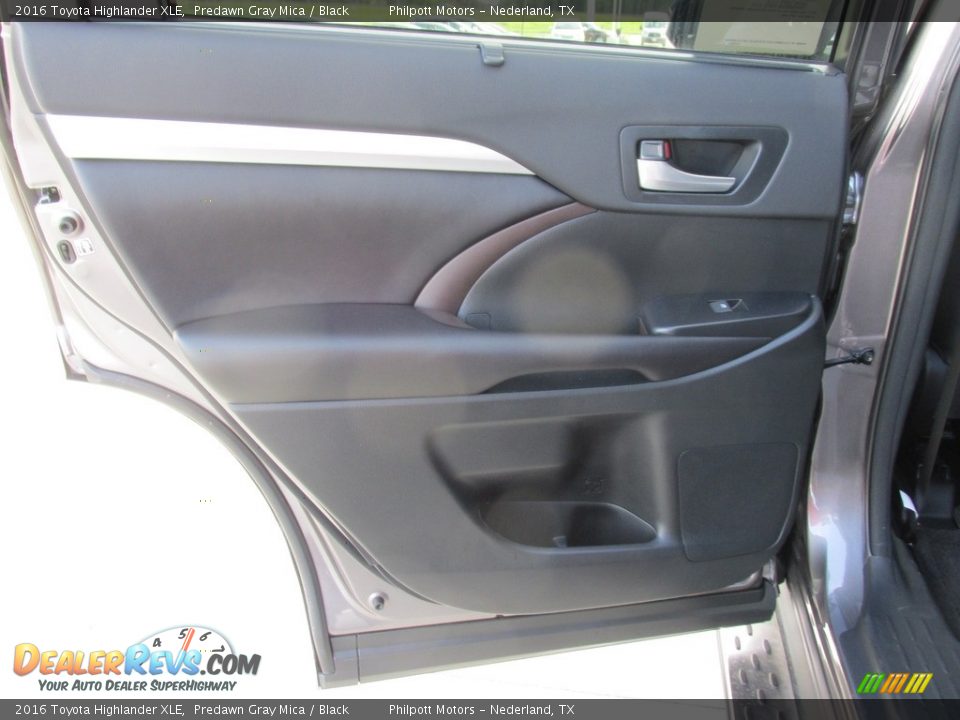 2016 Toyota Highlander XLE Predawn Gray Mica / Black Photo #19