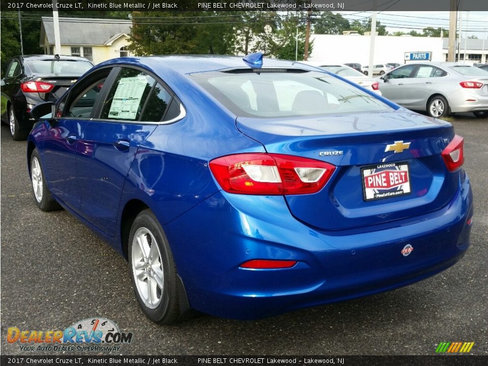 2017 Chevrolet Cruze LT Kinetic Blue Metallic / Jet Black Photo #4