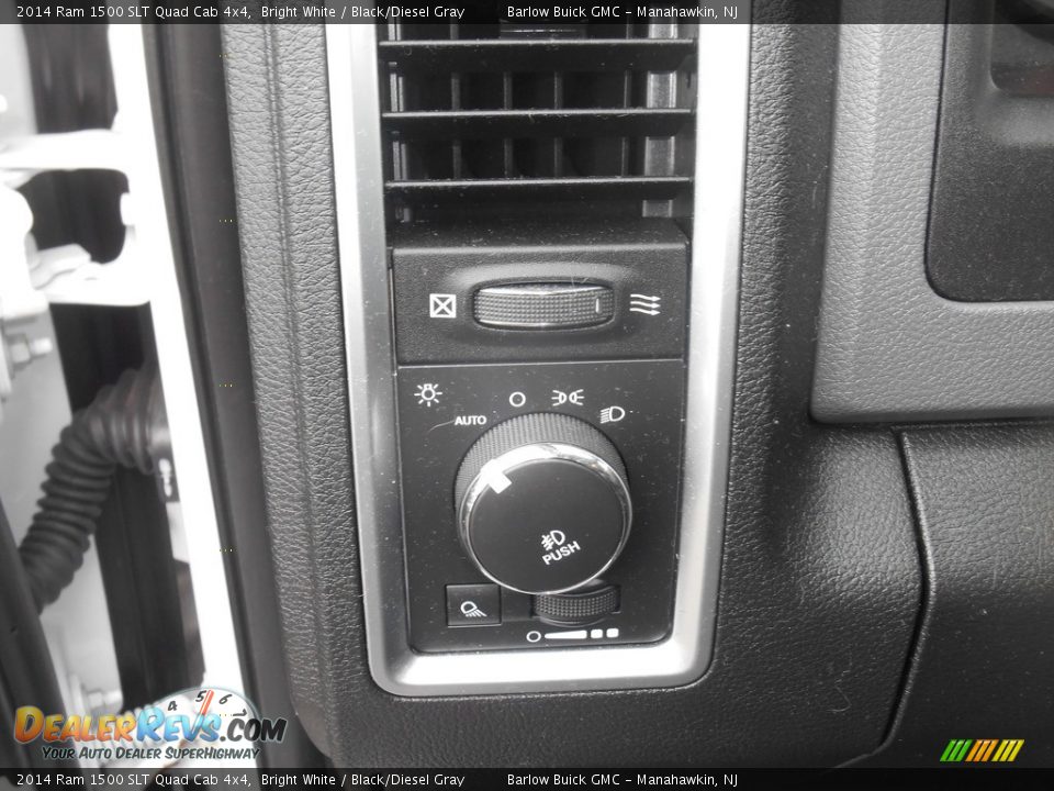 2014 Ram 1500 SLT Quad Cab 4x4 Bright White / Black/Diesel Gray Photo #19