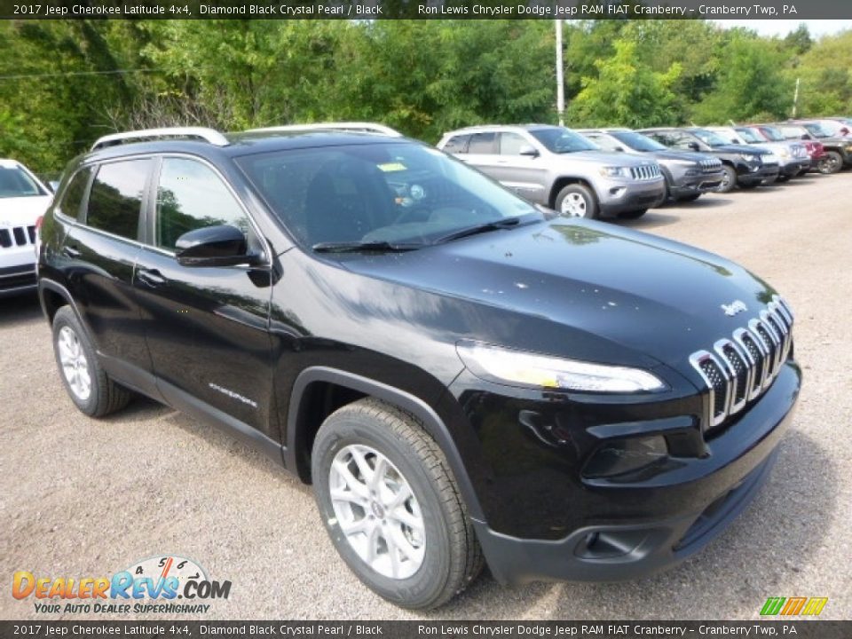 2017 Jeep Cherokee Latitude 4x4 Diamond Black Crystal Pearl / Black Photo #11
