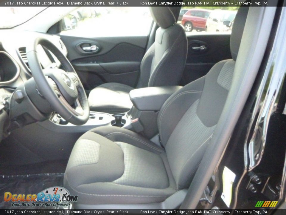 2017 Jeep Cherokee Latitude 4x4 Diamond Black Crystal Pearl / Black Photo #13
