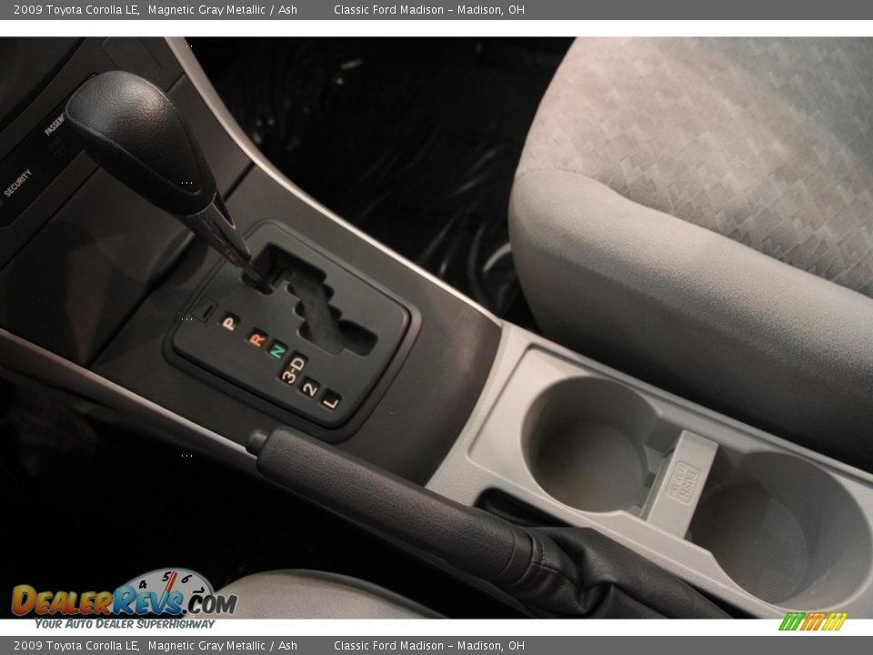 2009 Toyota Corolla LE Magnetic Gray Metallic / Ash Photo #14
