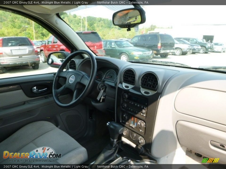 2007 GMC Envoy SLE 4x4 Midnight Blue Metallic / Light Gray Photo #15