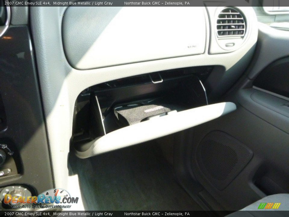 2007 GMC Envoy SLE 4x4 Midnight Blue Metallic / Light Gray Photo #25