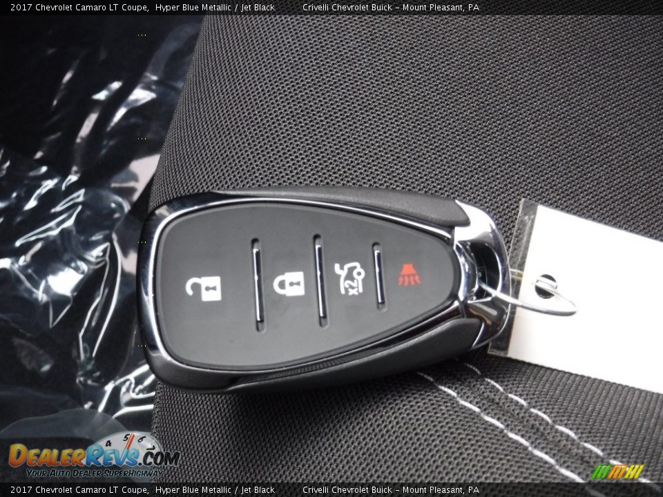 Keys of 2017 Chevrolet Camaro LT Coupe Photo #24