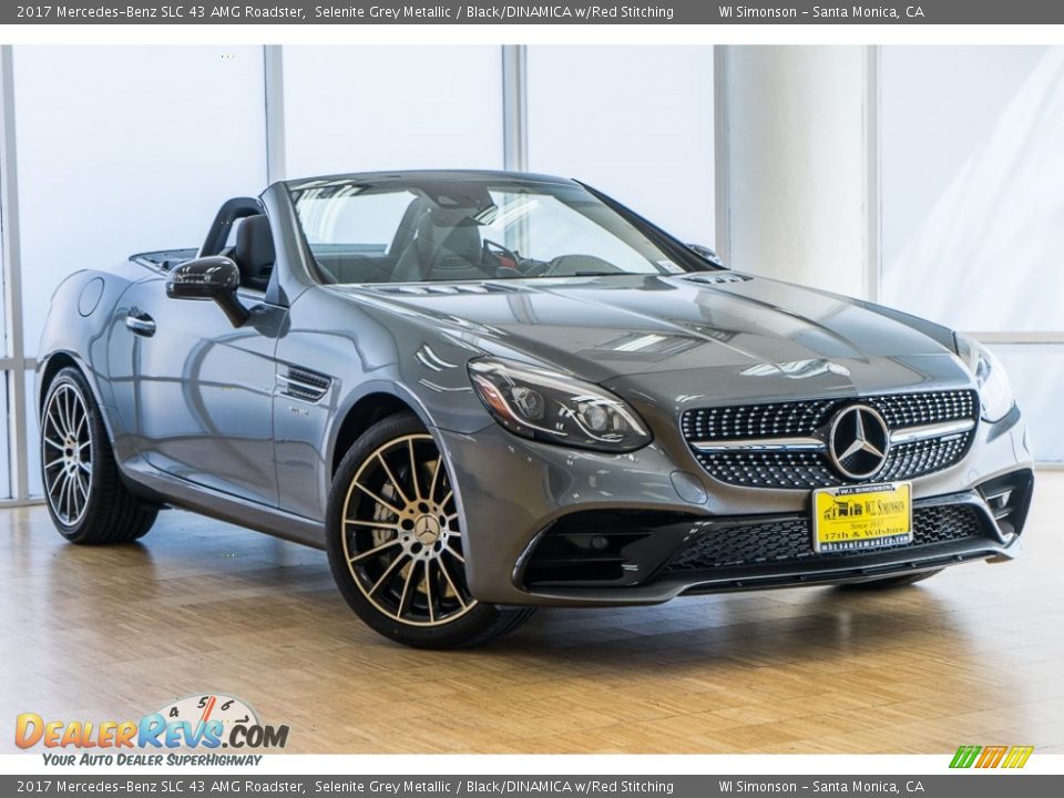 Front 3/4 View of 2017 Mercedes-Benz SLC 43 AMG Roadster Photo #11
