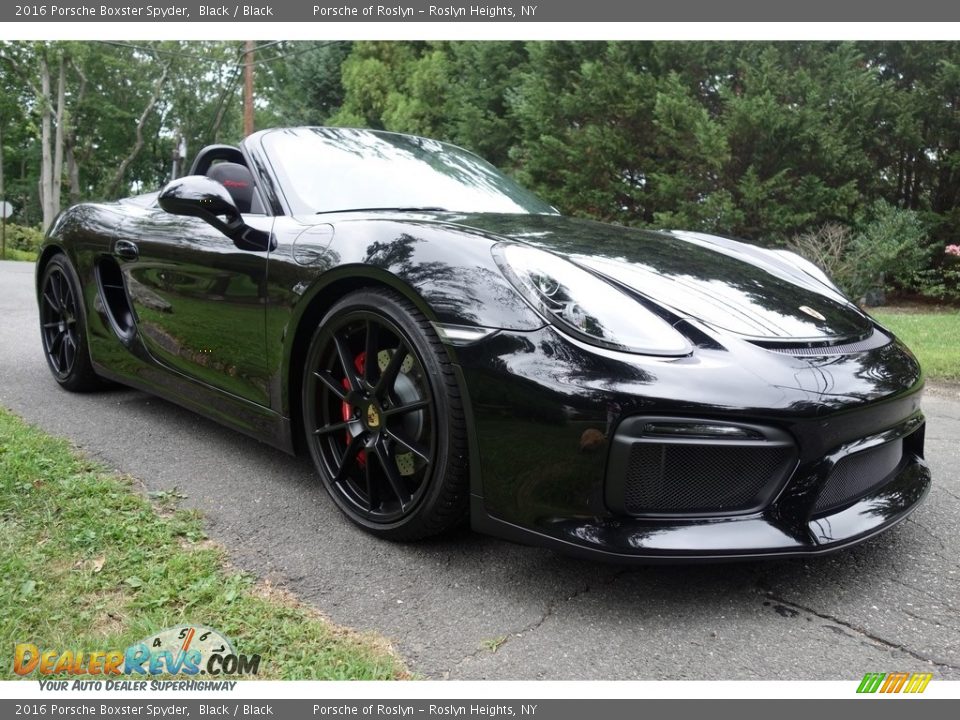 Front 3/4 View of 2016 Porsche Boxster Spyder Photo #8
