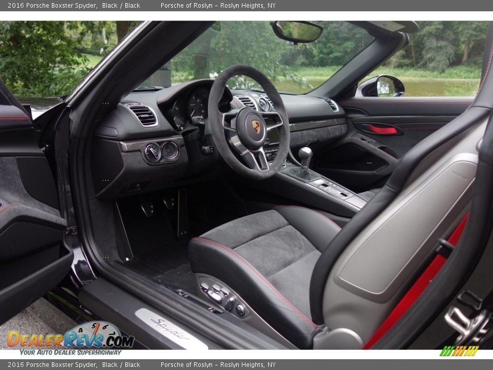 Black Interior - 2016 Porsche Boxster Spyder Photo #13