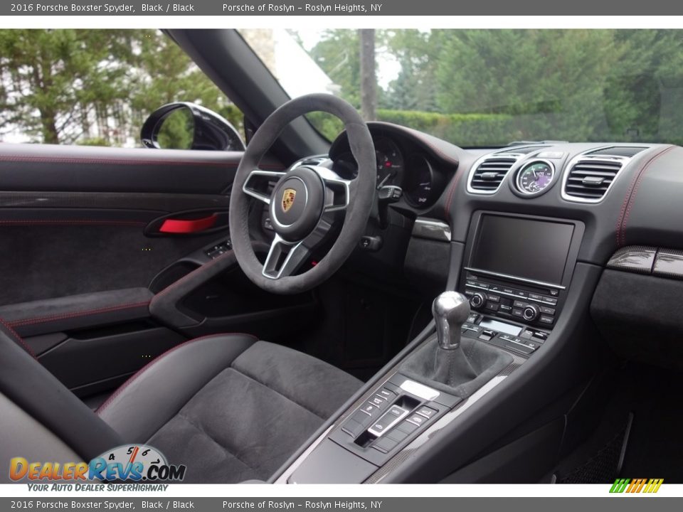 Black Interior - 2016 Porsche Boxster Spyder Photo #19