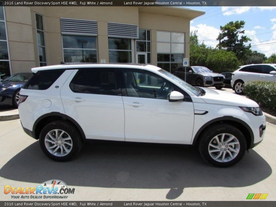 2016 Land Rover Discovery Sport HSE 4WD Fuji White / Almond Photo #6