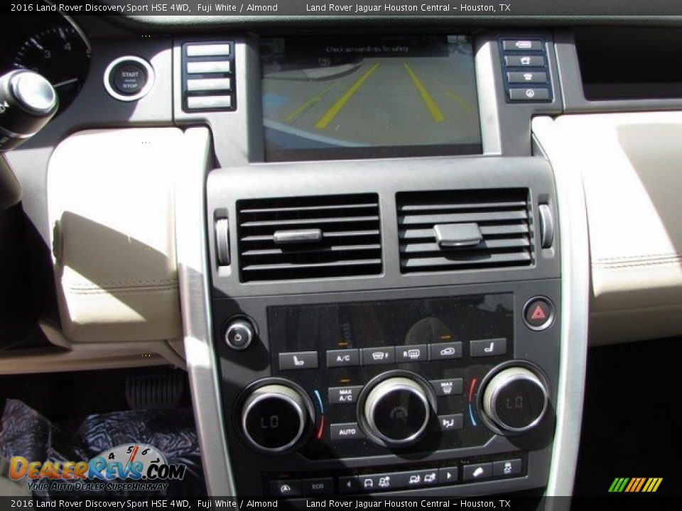 2016 Land Rover Discovery Sport HSE 4WD Fuji White / Almond Photo #17