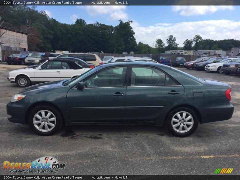 2004 Toyota Camry XLE Aspen Green Pearl / Taupe Photo #2