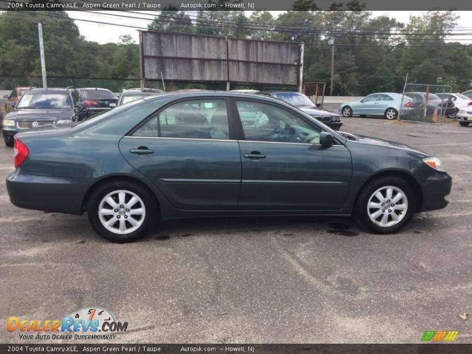 2004 Toyota Camry XLE Aspen Green Pearl / Taupe Photo #6