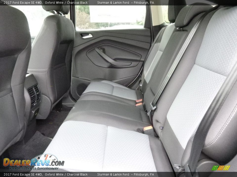 2017 Ford Escape SE 4WD Oxford White / Charcoal Black Photo #8