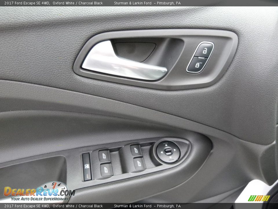 2017 Ford Escape SE 4WD Oxford White / Charcoal Black Photo #10