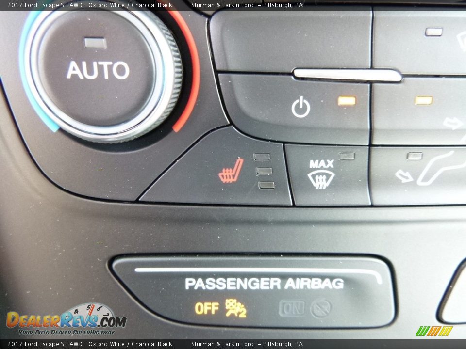 2017 Ford Escape SE 4WD Oxford White / Charcoal Black Photo #13
