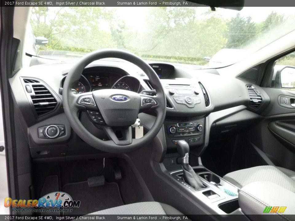 2017 Ford Escape SE 4WD Ingot Silver / Charcoal Black Photo #9