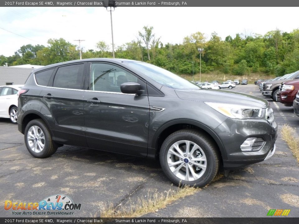 2017 Ford Escape SE 4WD Magnetic / Charcoal Black Photo #1