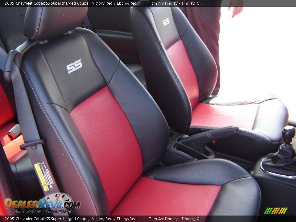 2005 Chevrolet Cobalt SS Supercharged Coupe Victory Red / Ebony/Red Photo #13