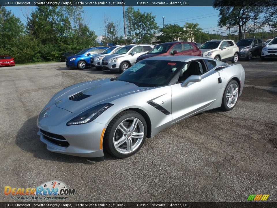 Front 3/4 View of 2017 Chevrolet Corvette Stingray Coupe Photo #1