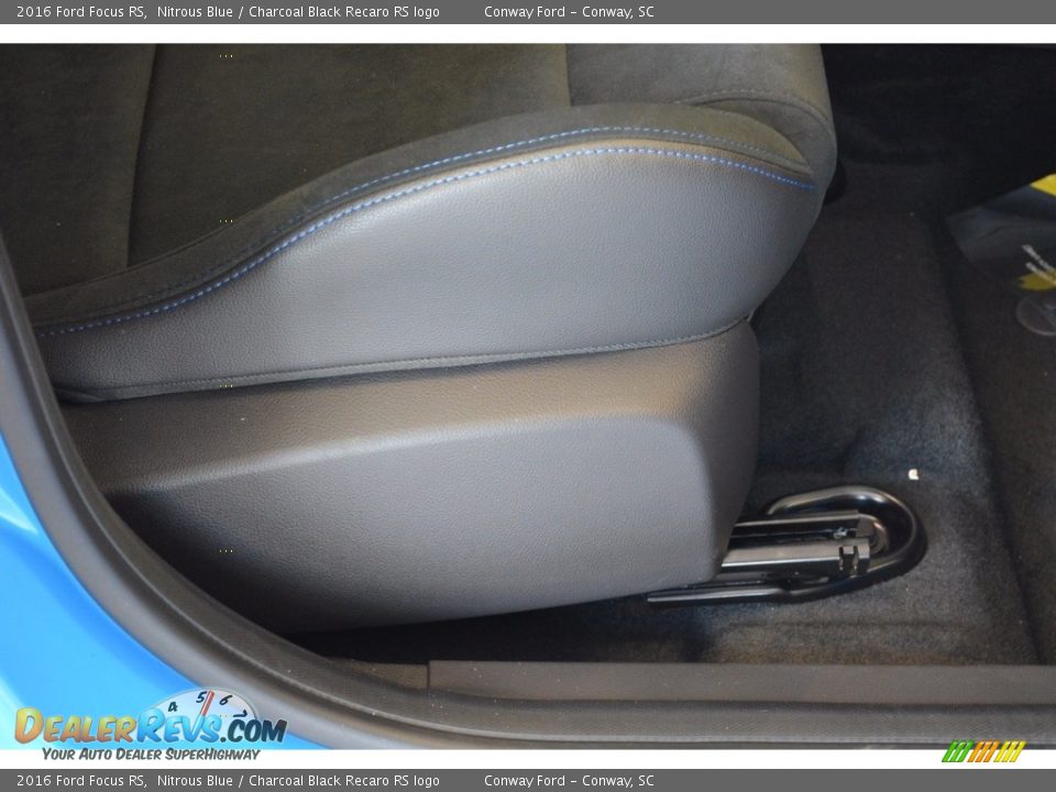 2016 Ford Focus RS Nitrous Blue / Charcoal Black Recaro RS logo Photo #30