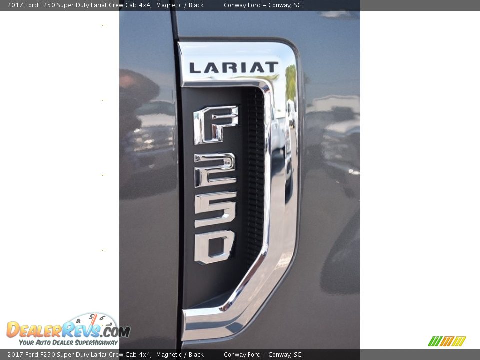 2017 Ford F250 Super Duty Lariat Crew Cab 4x4 Logo Photo #3