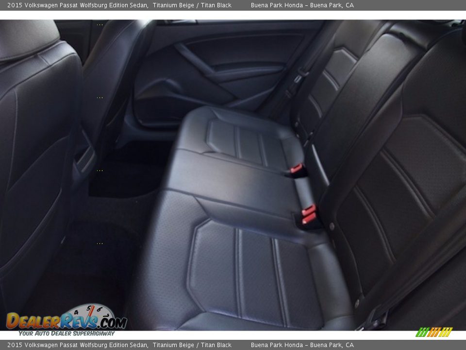 2015 Volkswagen Passat Wolfsburg Edition Sedan Titanium Beige / Titan Black Photo #4