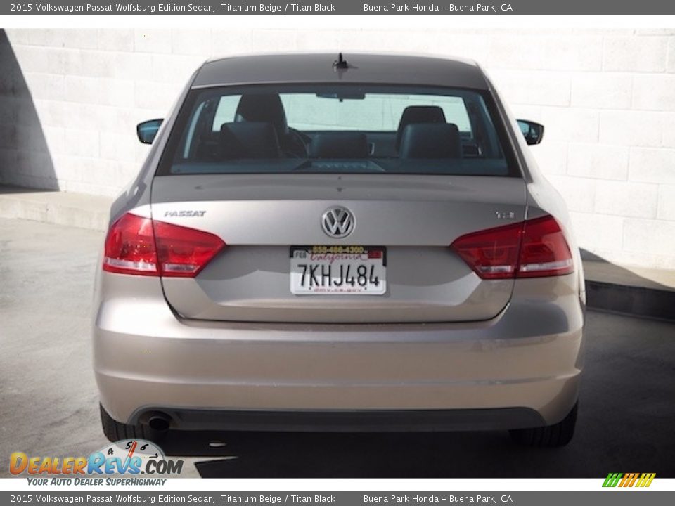 2015 Volkswagen Passat Wolfsburg Edition Sedan Titanium Beige / Titan Black Photo #9