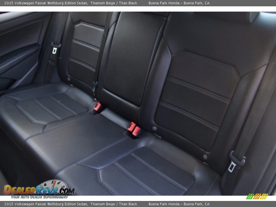 2015 Volkswagen Passat Wolfsburg Edition Sedan Titanium Beige / Titan Black Photo #13