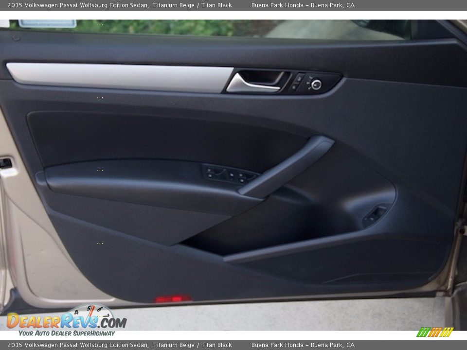 2015 Volkswagen Passat Wolfsburg Edition Sedan Titanium Beige / Titan Black Photo #19