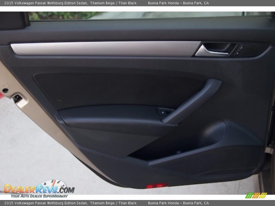 2015 Volkswagen Passat Wolfsburg Edition Sedan Titanium Beige / Titan Black Photo #20
