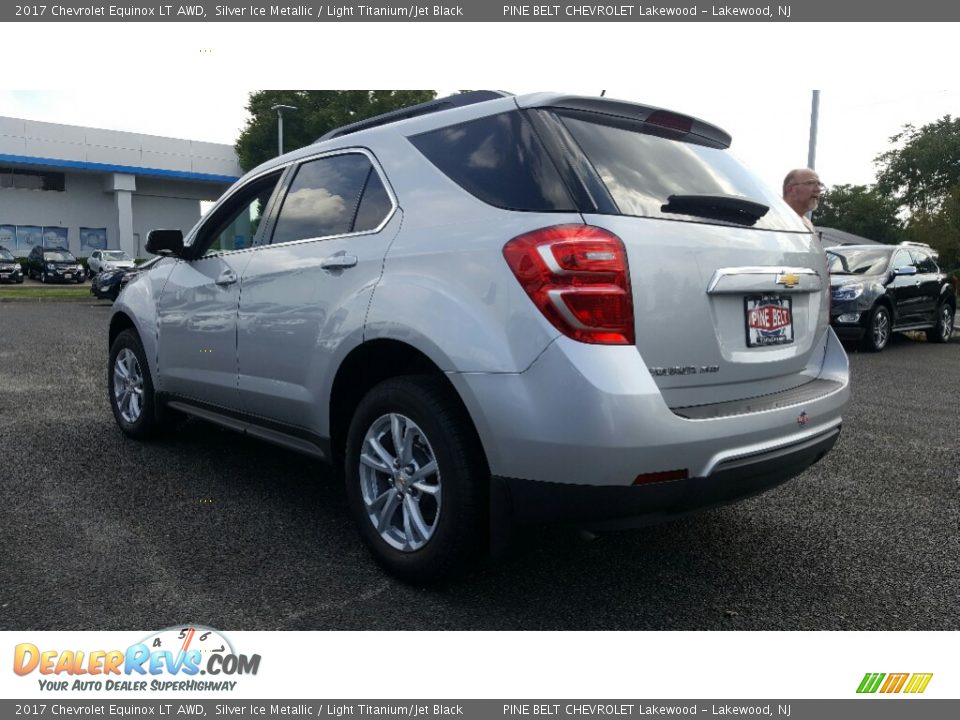 2017 Chevrolet Equinox LT AWD Silver Ice Metallic / Light Titanium/Jet Black Photo #4