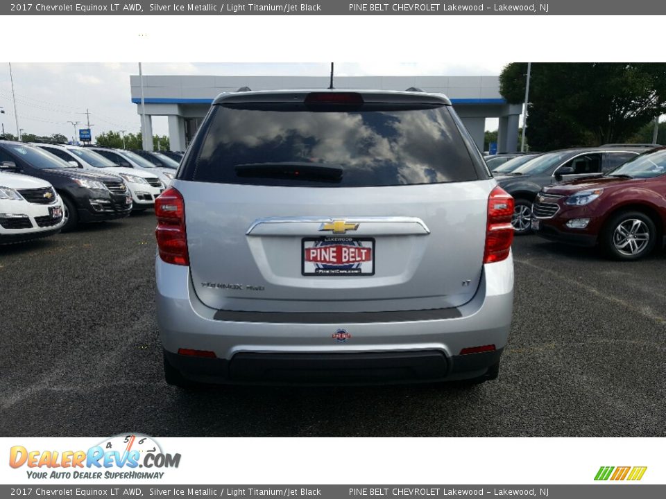 2017 Chevrolet Equinox LT AWD Silver Ice Metallic / Light Titanium/Jet Black Photo #5