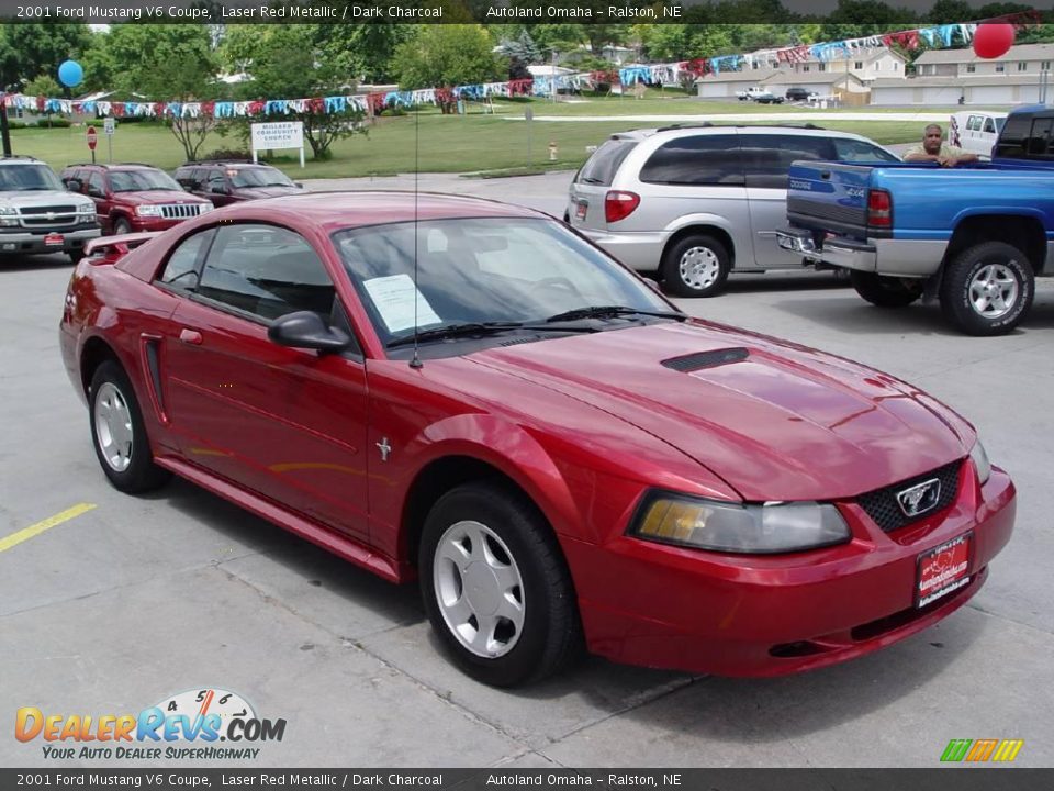 2001 Ford Mustang V6 Coupe Laser Red Metallic / Dark Charcoal Photo #3