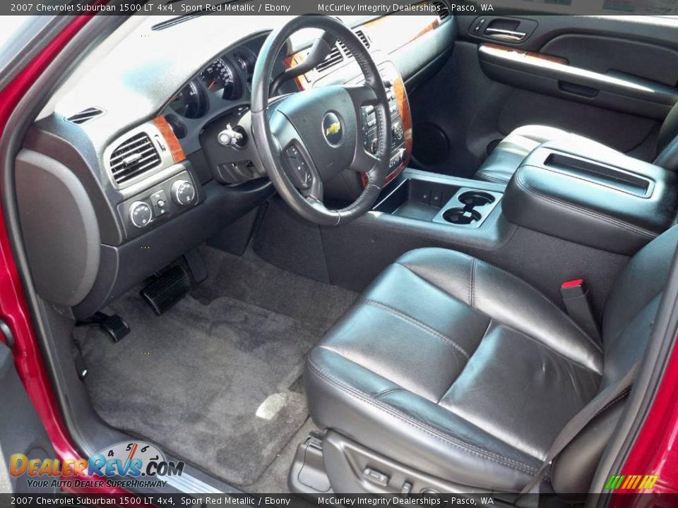 2007 Chevrolet Suburban 1500 LT 4x4 Sport Red Metallic / Ebony Photo #4