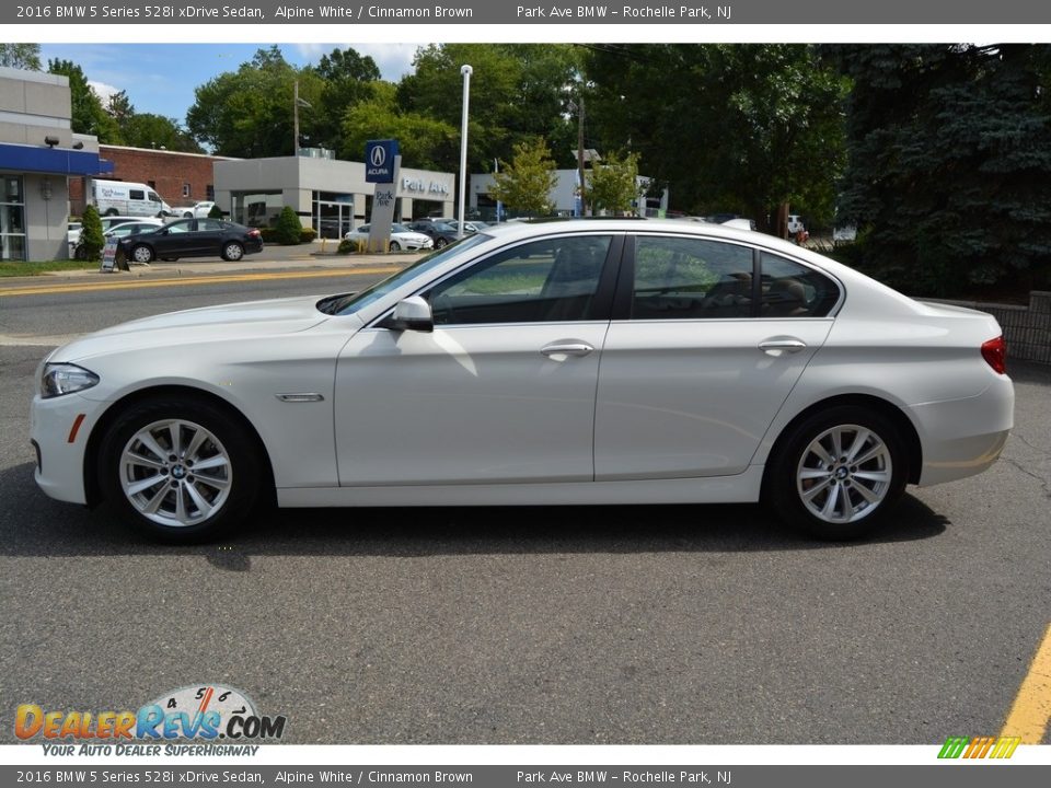 2016 BMW 5 Series 528i xDrive Sedan Alpine White / Cinnamon Brown Photo #5