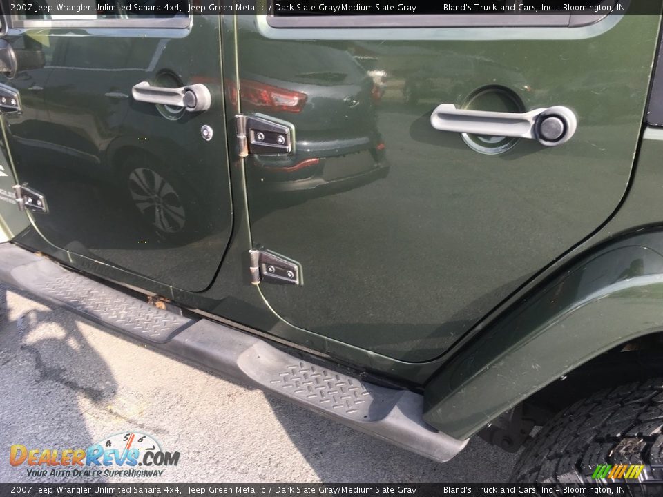 2007 Jeep Wrangler Unlimited Sahara 4x4 Jeep Green Metallic / Dark Slate Gray/Medium Slate Gray Photo #16