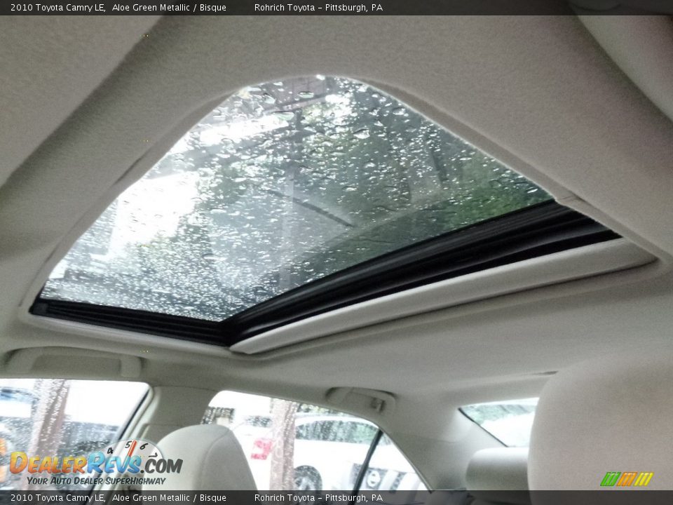 2010 Toyota Camry LE Aloe Green Metallic / Bisque Photo #10