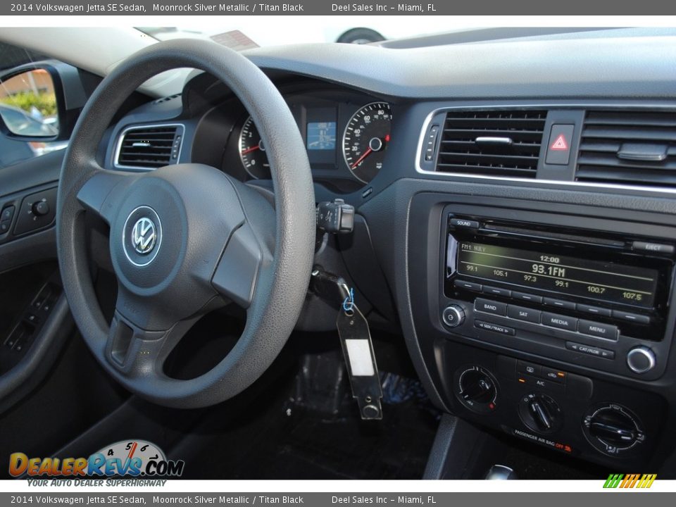 2014 Volkswagen Jetta SE Sedan Moonrock Silver Metallic / Titan Black Photo #18