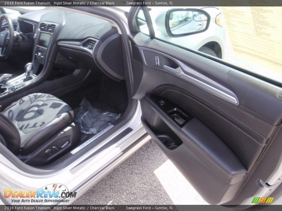2016 Ford Fusion Titanium Ingot Silver Metallic / Charcoal Black Photo #19
