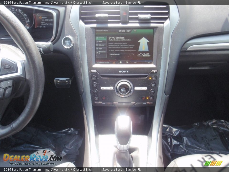 2016 Ford Fusion Titanium Ingot Silver Metallic / Charcoal Black Photo #25
