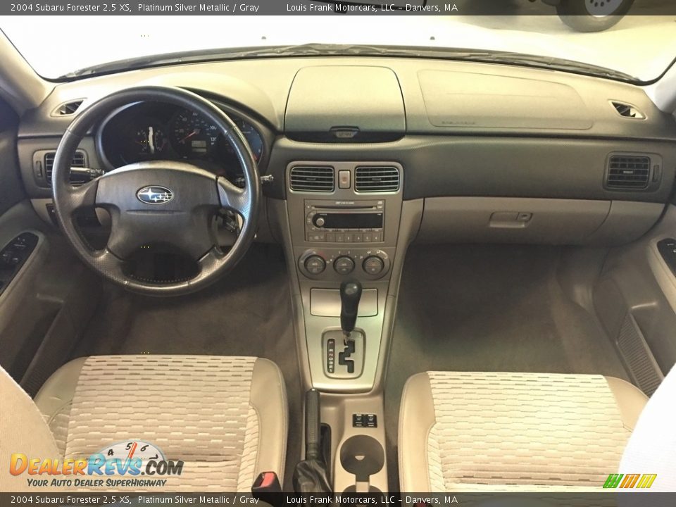 2004 Subaru Forester 2.5 XS Platinum Silver Metallic / Gray Photo #10