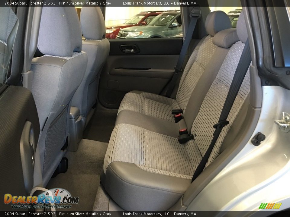 2004 Subaru Forester 2.5 XS Platinum Silver Metallic / Gray Photo #14