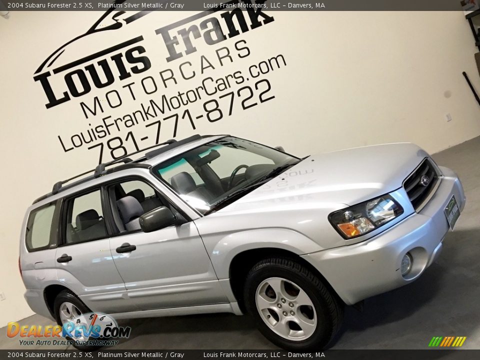 2004 Subaru Forester 2.5 XS Platinum Silver Metallic / Gray Photo #17