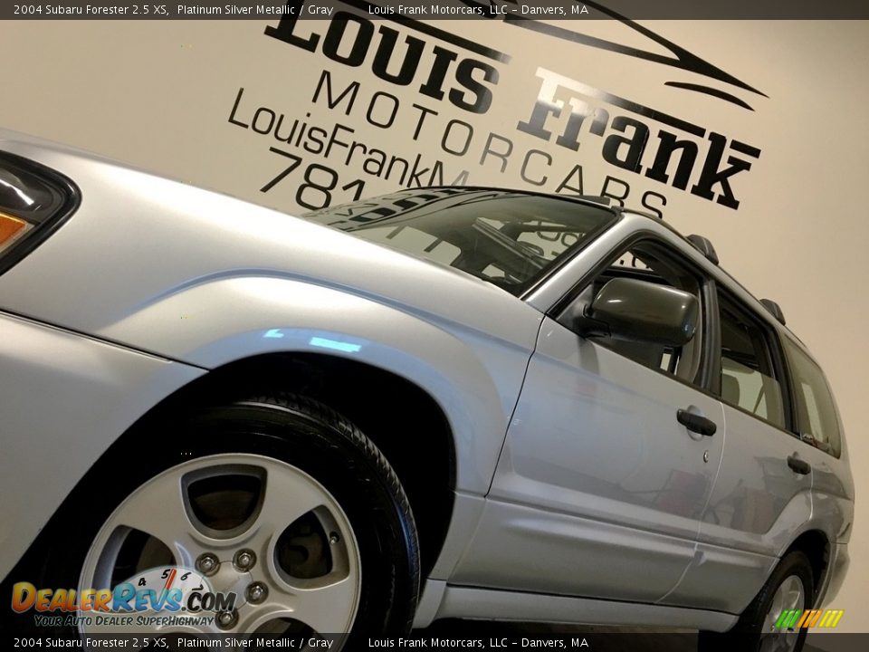 2004 Subaru Forester 2.5 XS Platinum Silver Metallic / Gray Photo #20