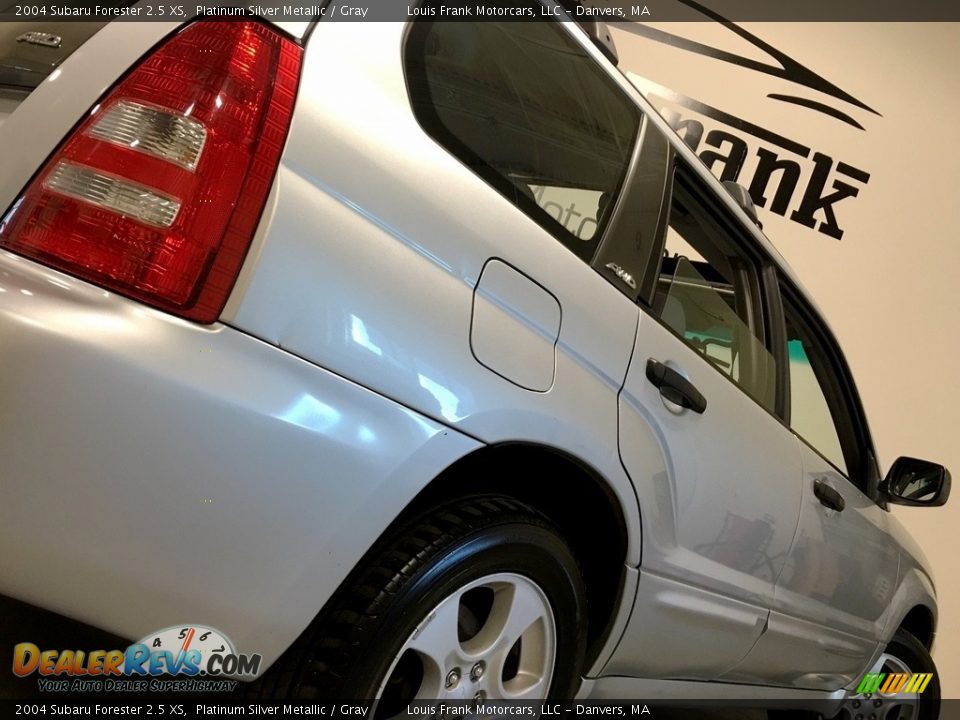 2004 Subaru Forester 2.5 XS Platinum Silver Metallic / Gray Photo #21